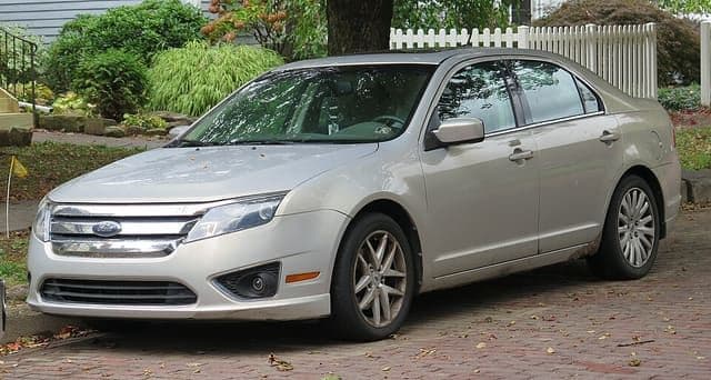 2010 Ford Fusion in Smokestone Metallic