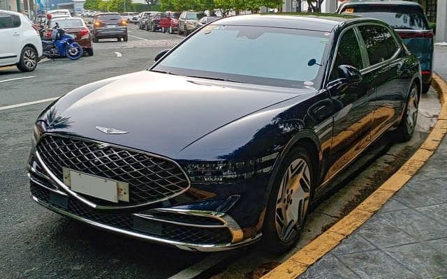 2023 Genesis G90 3.5T LWB 48V RS4 AWD in Tasman Blue