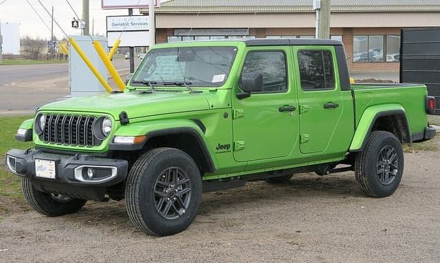 2026 Jeep Gladiator Sport S in Mojito!