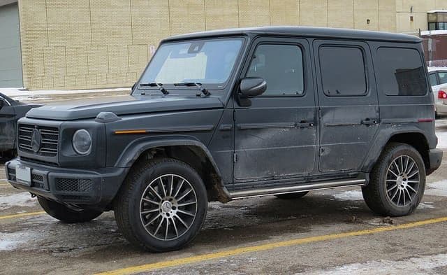 2022 Mercedes-Benz G550 in G MANUFAKTUR Night Black MAGNO