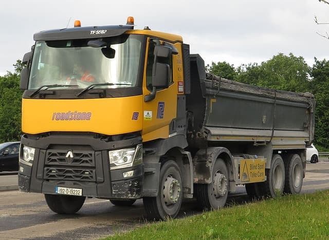 2019 Renault C tipper lorry