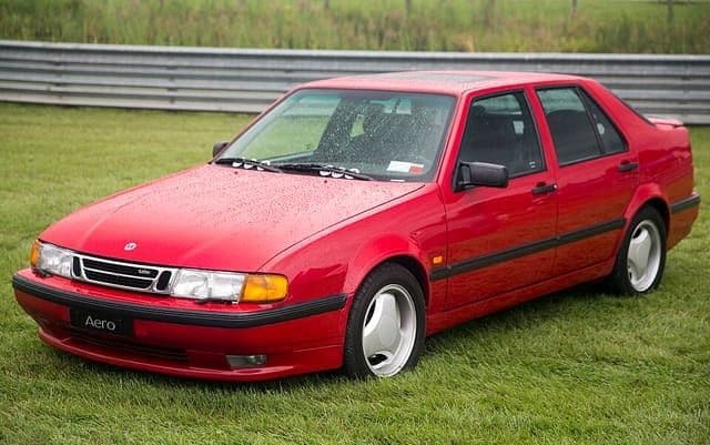 1995 Saab 9000 Aero in Imola Red